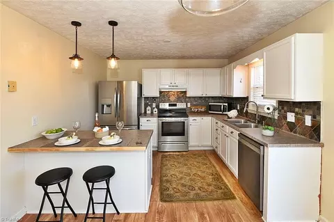 Kitchen - 128 Lynne Ave, King, NC 27021 photo 2 of 3