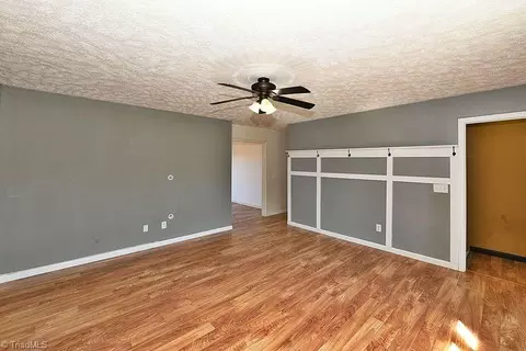 Living - 128 Lynne Ave, King, NC 27021 photo 1 of 5
