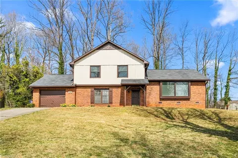 5109 Coltsfoot Rd, Greensboro, NC 27455