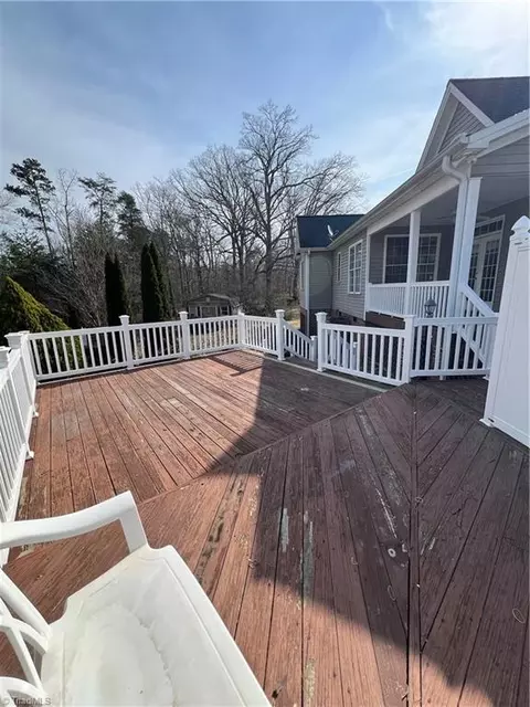Exterior - 237 Hartgrove Rd, King, NC 27021 photo 3 of 6