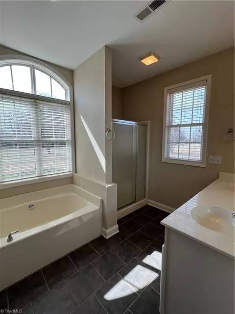 Bath - 237 Hartgrove Rd, King, NC 27021 photo 1 of 2