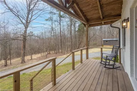 837 Chief Thomas Rd, Harmony, NC 28634 photo 14