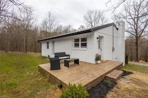 837 Chief Thomas Rd, Harmony, NC 28634 photo 15