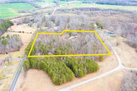 837 Chief Thomas Rd, Harmony, NC 28634 photo 26