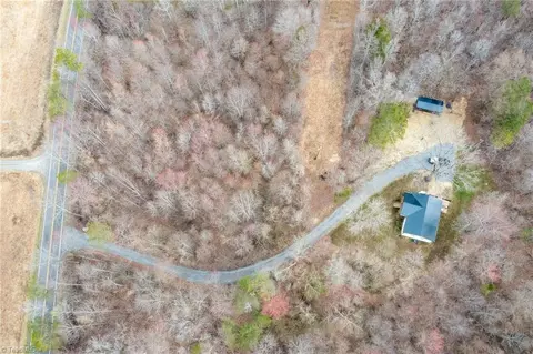 837 Chief Thomas Rd, Harmony, NC 28634 photo 29