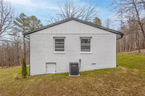 837 Chief Thomas Rd, Harmony, NC 28634 photo 25