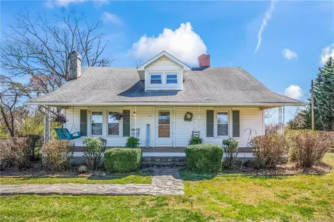 261 Patterson Rd, Siloam, NC 27047