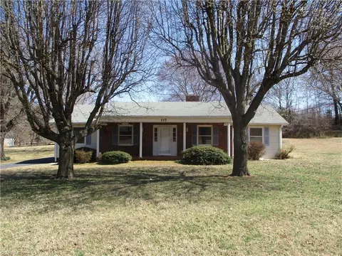 117 Timmys Ln, King, NC 27021
