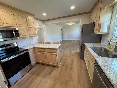217 Logan Ct, King, NC 27021 photo 13