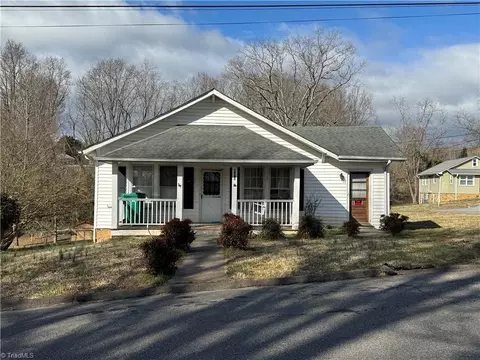 100 Jonesville Blvd S, Jonesville, NC 28642