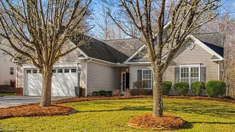 Exterior - 3804 Eagles View Ct, High Point, NC 27265 photo 2 of 6