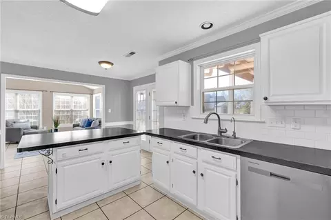 3317 Sumter Dr, High Point, NC 27265 photo 11
