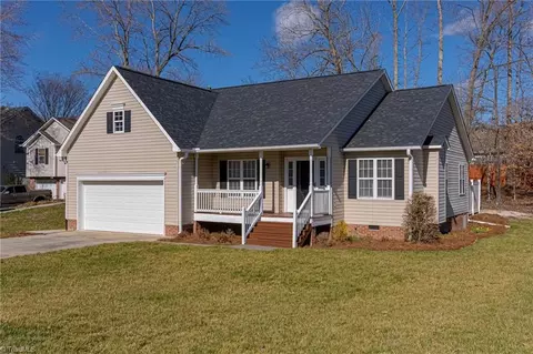 1797 Spring Path Trl, Clemmons, NC 27012 photo 2