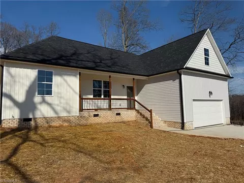 621 Hickory Ridge Dr, Greensboro, NC 27409