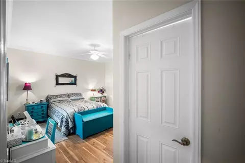 Bedroom - 1104 Pelican Ln, Clemmons, NC 27012 photo 4 of 6