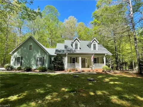 613 Hamecon Pl, Cedar Grove, NC 27231