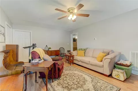 729 Warren Ave E, Eden, NC 27288 photo 7
