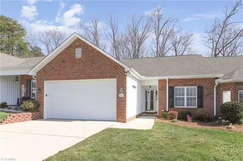 427 Peace Rollins Ct, Kernersville, NC 27284