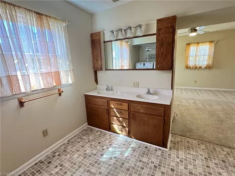 112 Timberlake Trl, Elkin, NC 28621 photo 20
