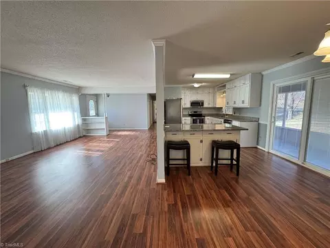 112 Timberlake Trl, Elkin, NC 28621 photo 8