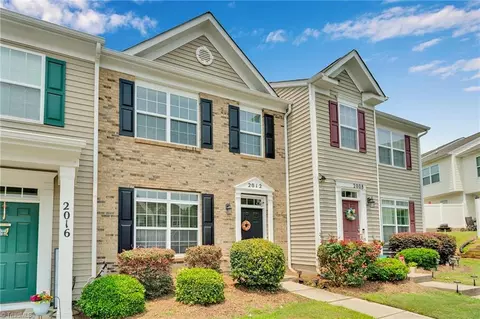 2012 Aston Mill Pl, Charlotte, NC 28273