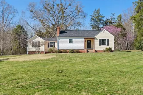 3313 Shacktown Rd, Yadkinville, NC 27055