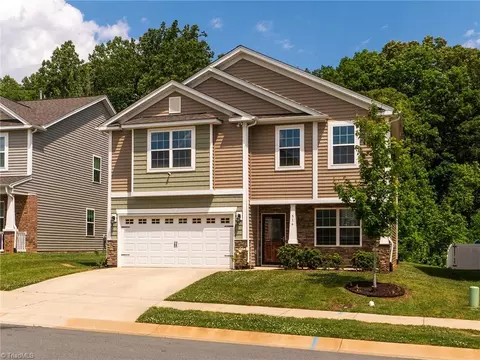 516 Spaulding St, Burlington, NC 27215 photo 2