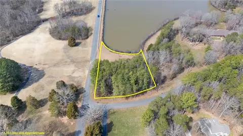 195 Pine Hill Rd, Stoneville, NC 27048
