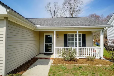 Exterior - 1128 Wesson Ct, High Point, NC 27265 photo 4 of 4