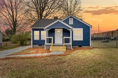 2315 Edgewood Dr, High Point, NC 27262