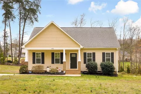 4426 Fox St, Randleman, NC 27317