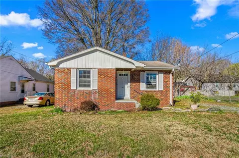 407 Saint John St, Burlington, NC 27217