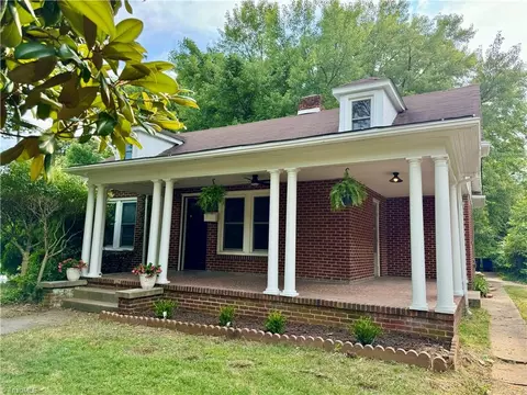 2322 Glenn Ave N, Winston Salem, NC 27105