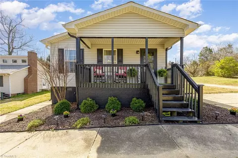 2904 Triangle Lake Rd, High Point, NC 27260