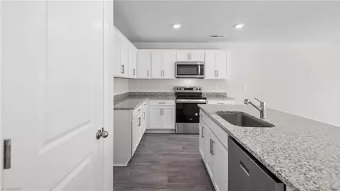 146 E Farm Loop, Stokesdale, NC 27357 photo 6