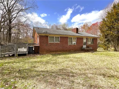 8473 Southard Rd, Stokesdale, NC 27357