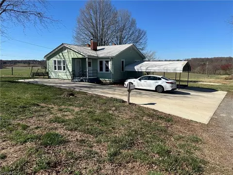 107 Mossy Oak Ln, Dobson, NC 27017
