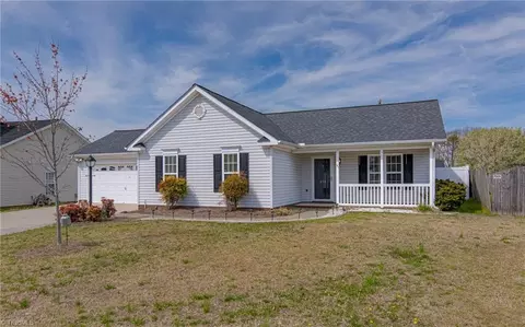 854 Eli Moore Ct, High Point, NC 27265
