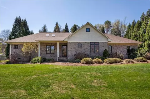 686 Beaver Creek Rd, Lexington, NC 27295