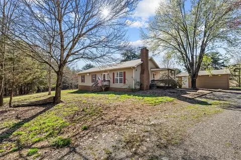 786 Mcdowell Country Trl, Asheboro, NC 27203