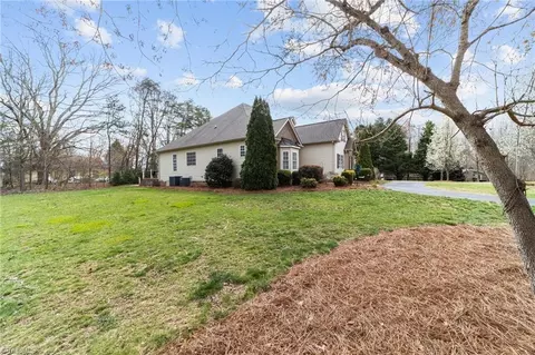 Exterior - 6200 Tether Ct, Summerfield, NC 27358 photo 6 of 9