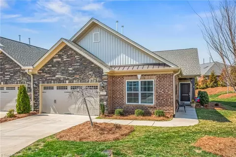 2503 Friedberg Village Dr, Winston Salem, NC 27127