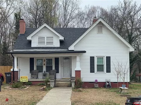 213 Carter St, Reidsville, NC 27320