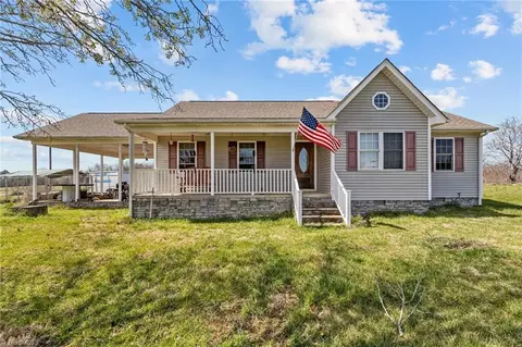 68 Fritts Family Dr, Siler City, NC 27344