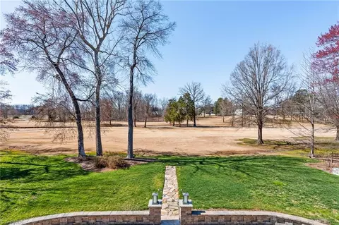 Exterior - 211 Cascade Dr, High Point, NC 27265 photo 5 of 11
