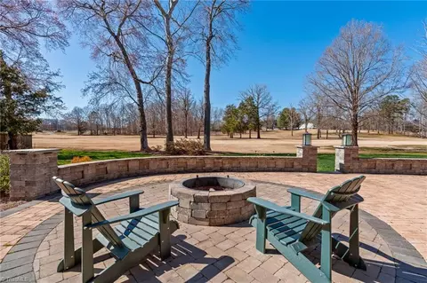 Exterior - 211 Cascade Dr, High Point, NC 27265 photo 8 of 11