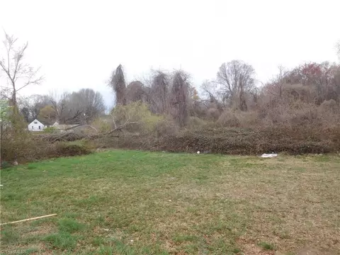 2232 Cole Rd, Winston Salem, NC 27107