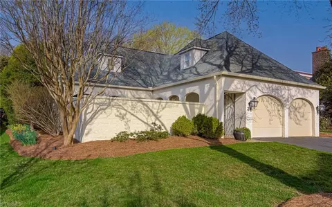 24 Graylyn Place Ln, Winston Salem, NC 27106