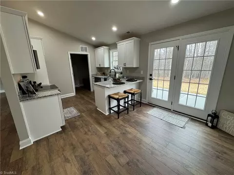 523 Culler Rd, Pinnacle, NC 27043 photo 33