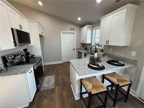 523 Culler Rd, Pinnacle, NC 27043 photo 22